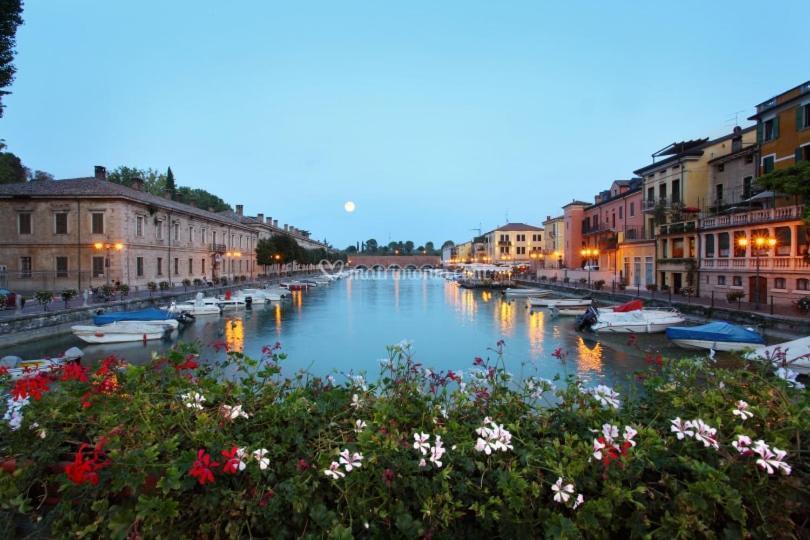 Appartamento La Regina Del Garda Peschiera del Garda Dış mekan fotoğraf